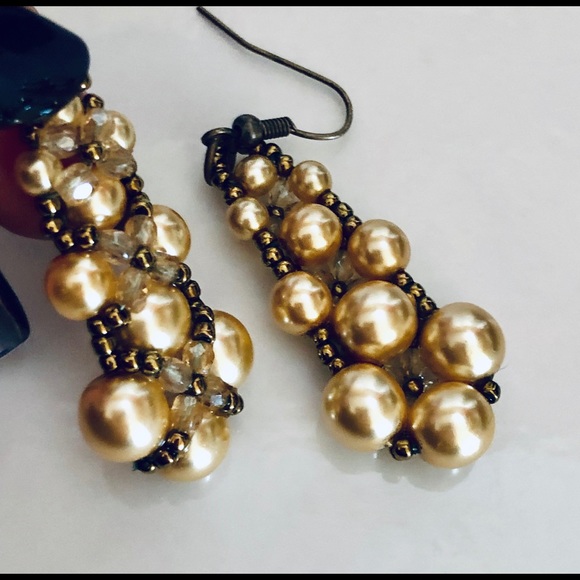 Handmade Champagne Gold Crystal & Pearl Earrings - Picture 4 of 5